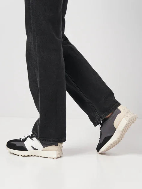 New Balance U327FE shoes
