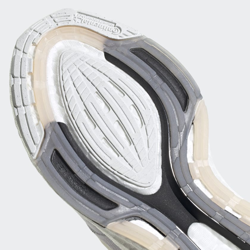 Adidas Ultraboost 22 Shoes