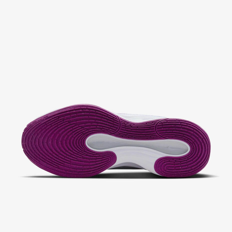Nike G.T. Hustle Academy Sneakers