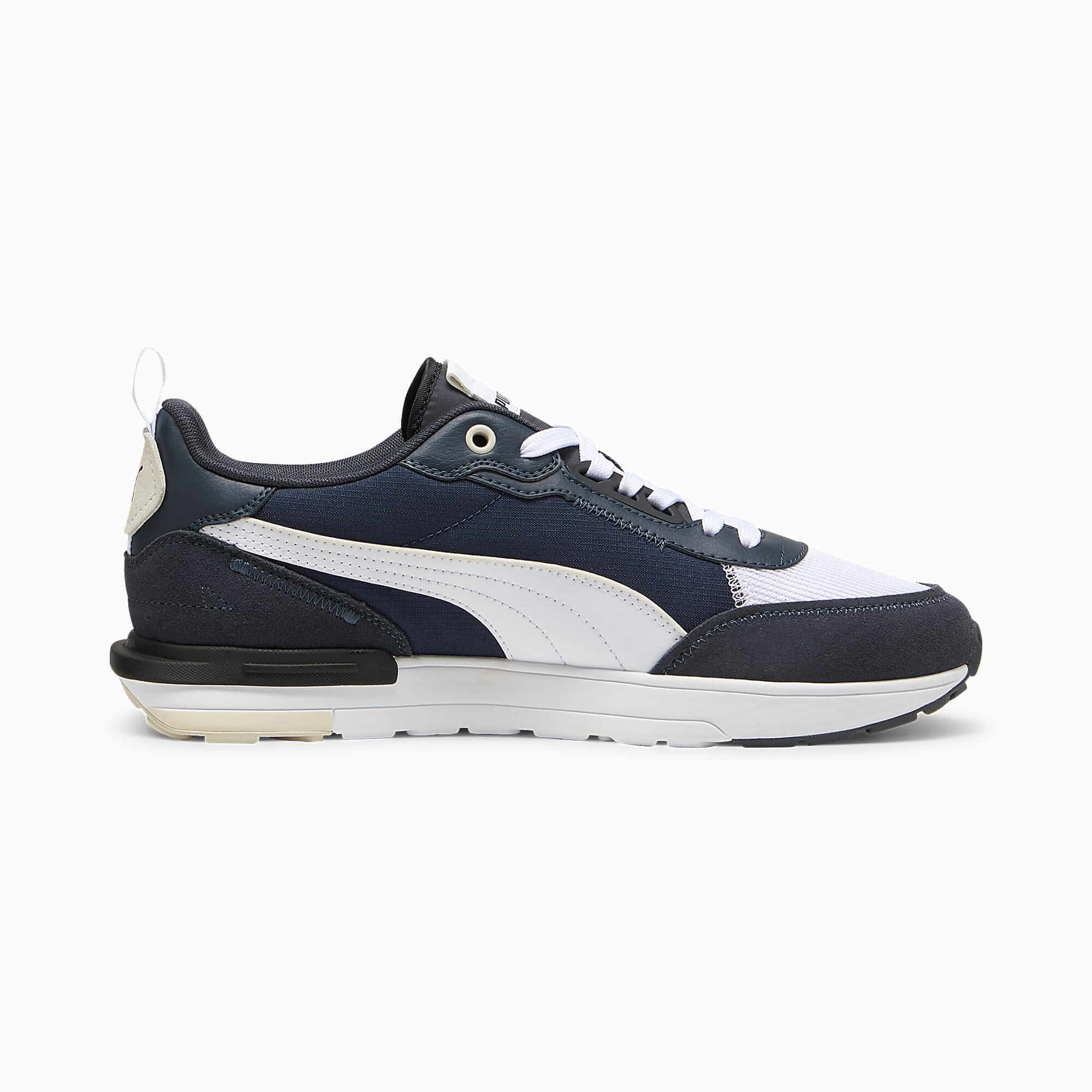 Puma R22 Shoes