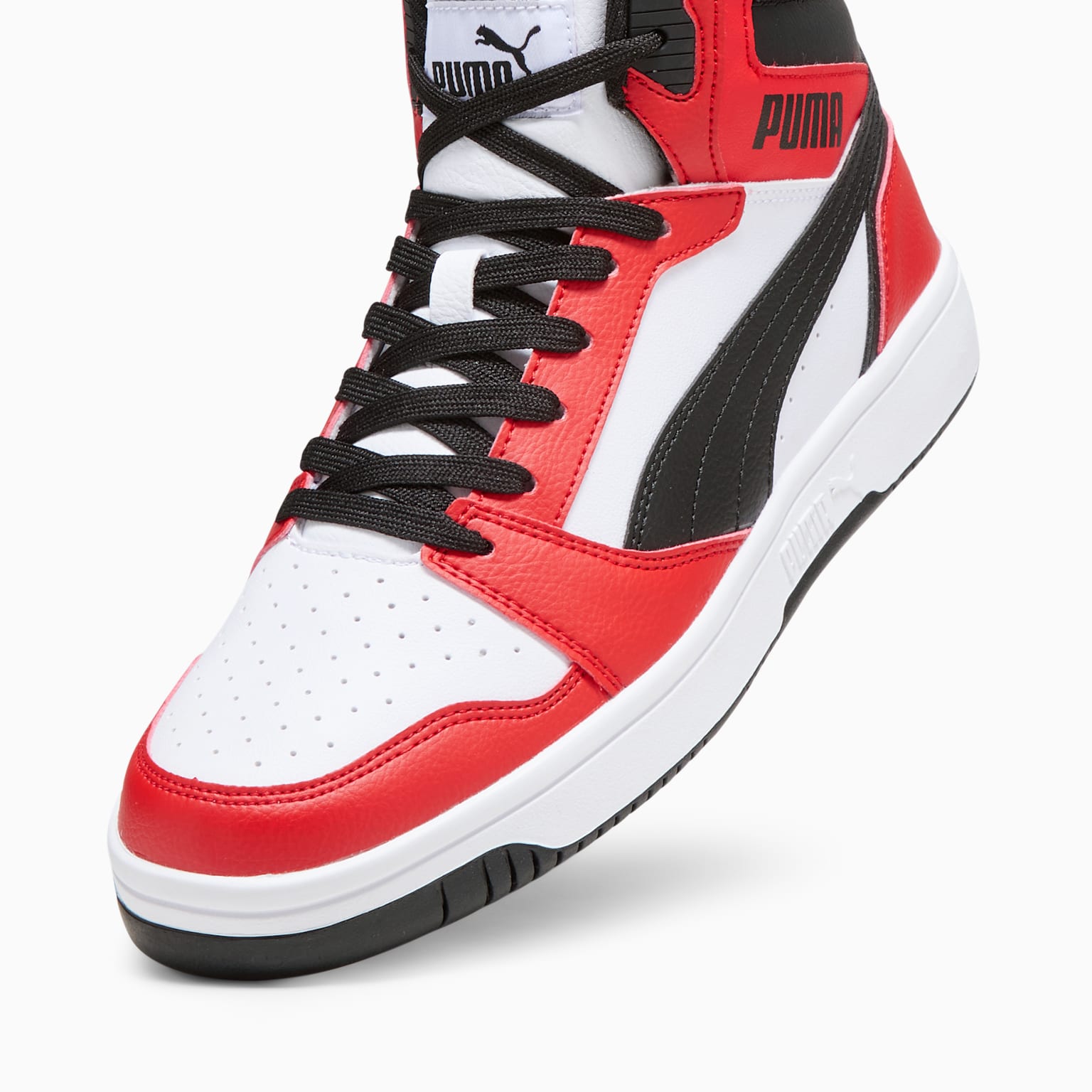 Puma Rebound V6 Sneaker