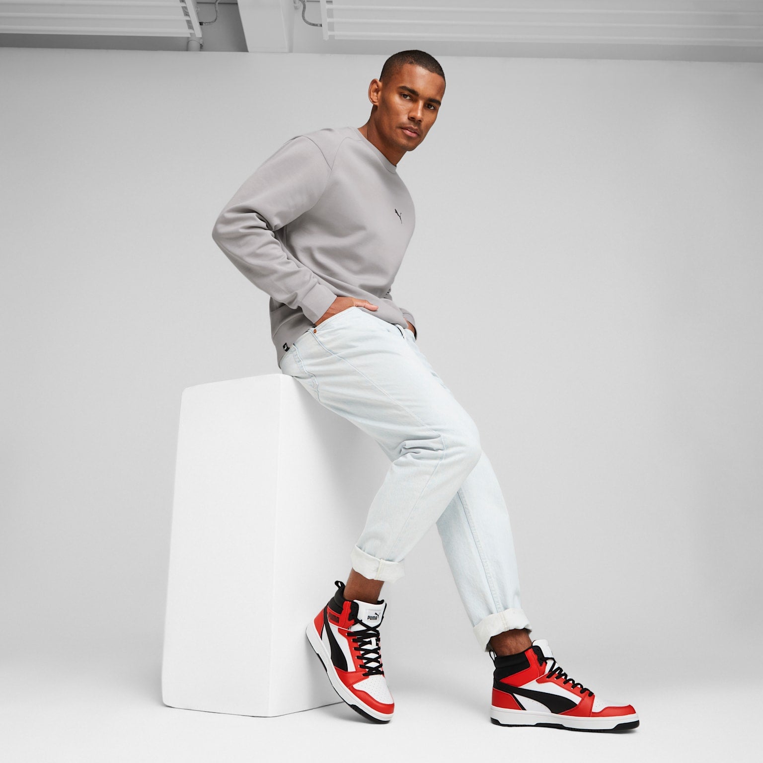 Puma Rebound V6 Sneaker