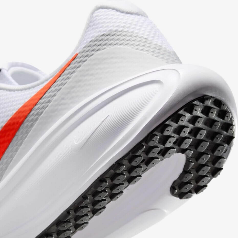 Nike Revolution 8 Shoes