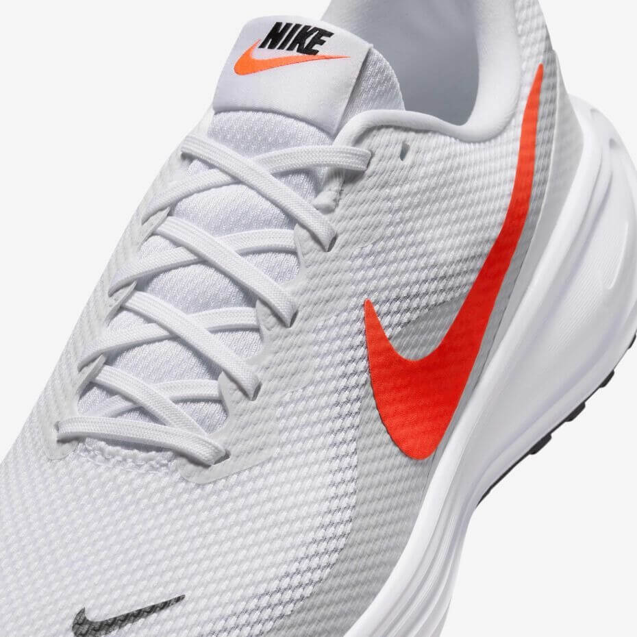 Nike Revolution 8 Shoes