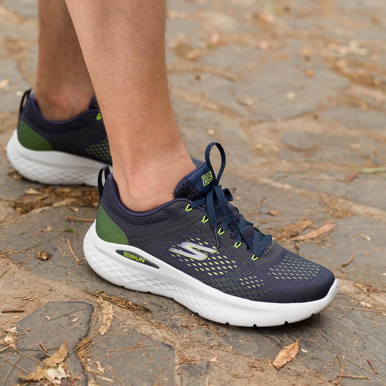 SKECHERS GO RUN LITE SHOES