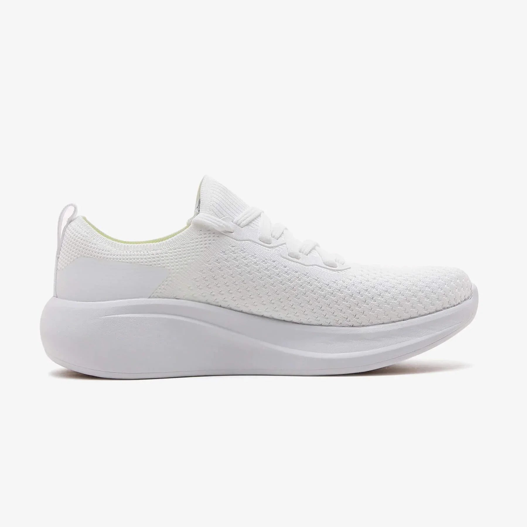 SKECHERS MAX CUSHIONING ESSENTIAL SHOES