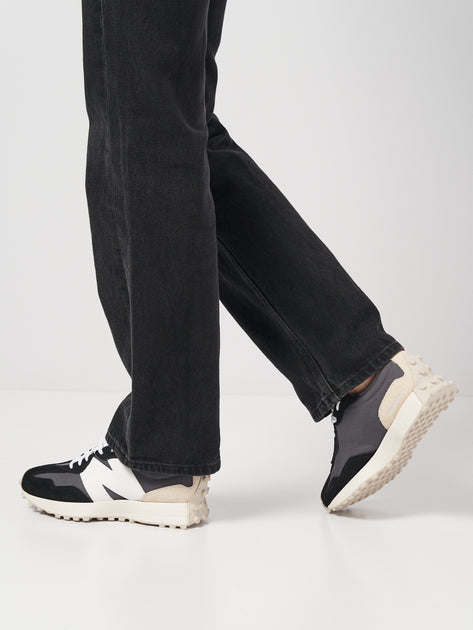 New Balance U327FE shoes
