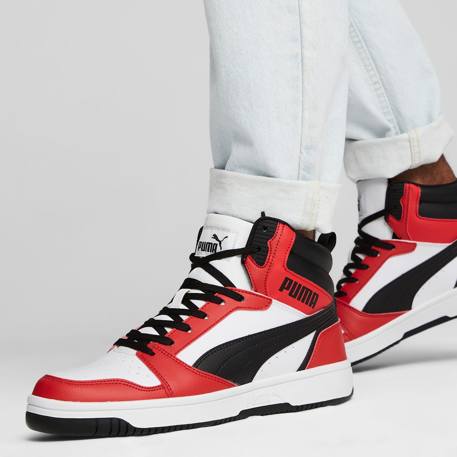Puma Rebound V6 Sneaker