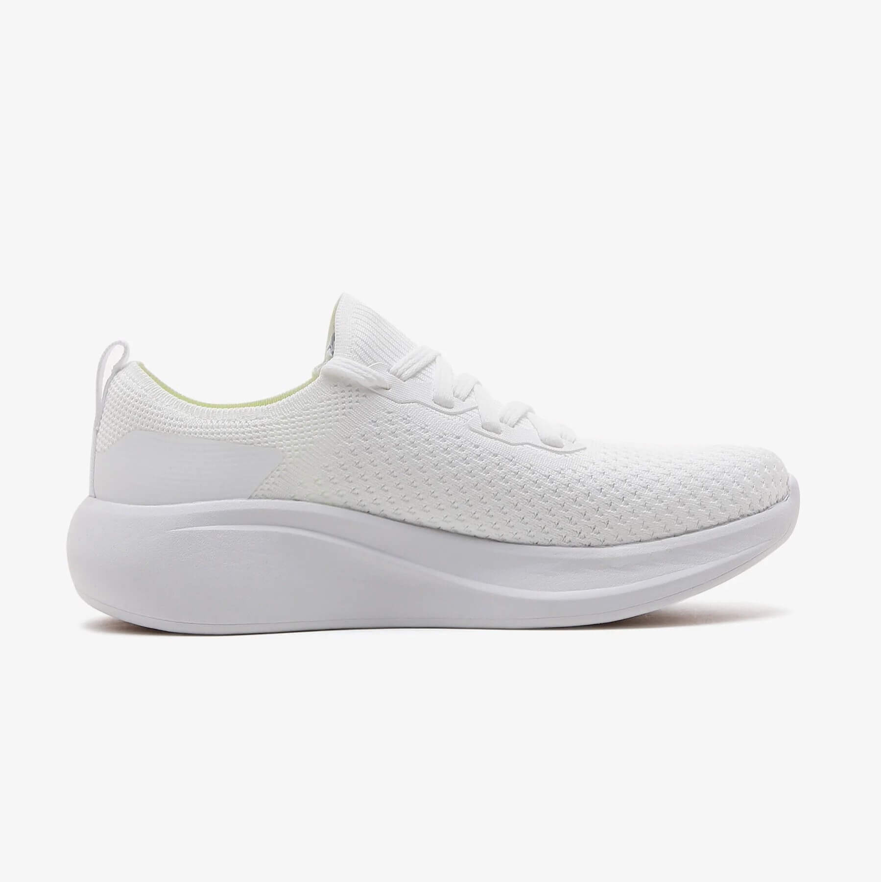 SKECHERS MAX CUSHIONING ESSENTIAL SHOES