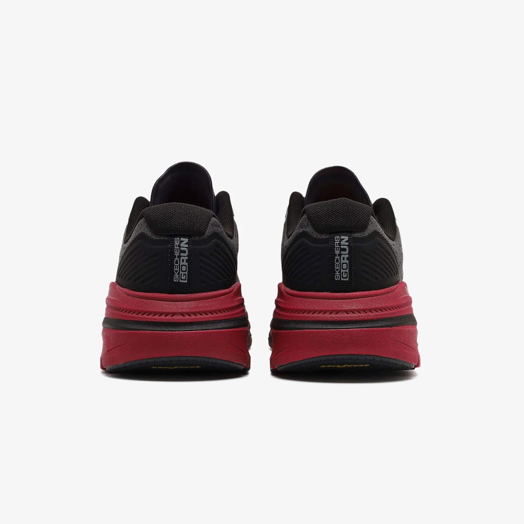 Skechers Max Cushioning Arch Fit 2.0 - Immense Cruiser 220581 CCRD