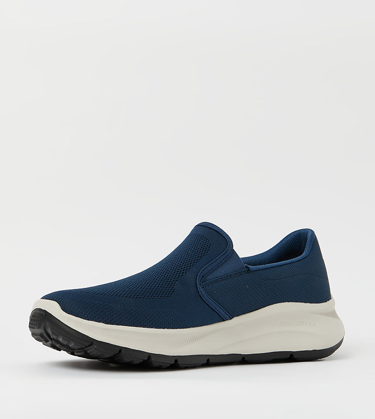SKECHERS EQUALIZER 5.0 SLIP ON SHOES